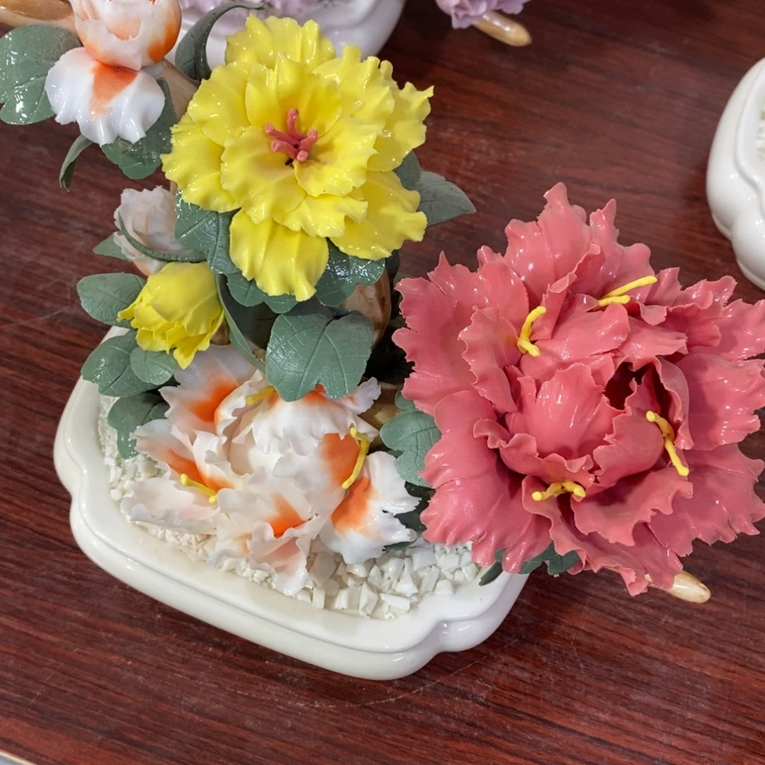 摆件陶瓷手工花摆件