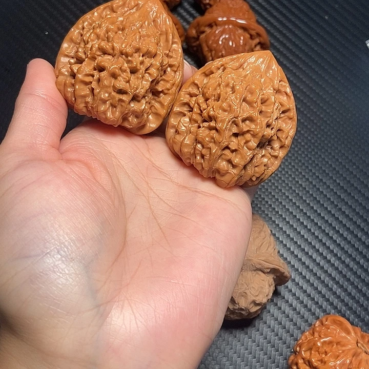 木质类45官帽。    核桃