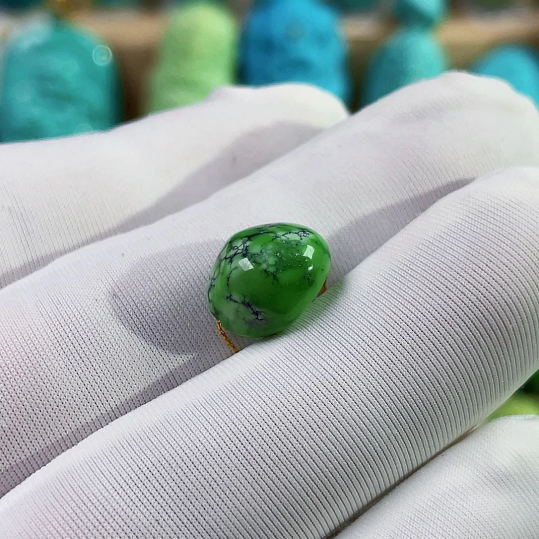 小***客绿松石未镶嵌珠宝奇石