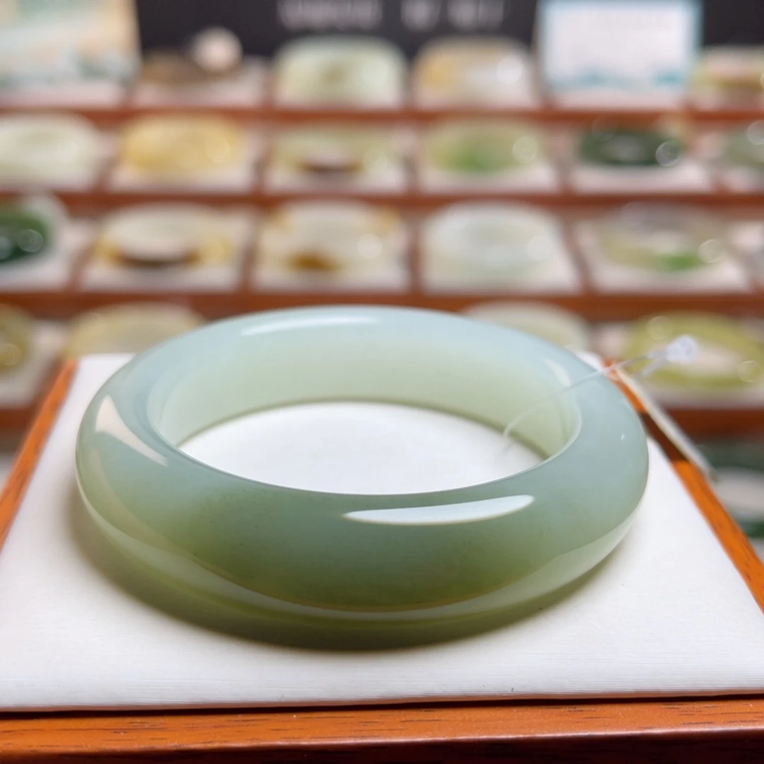 【闪购商品】未镶嵌手镯和田玉泡*
