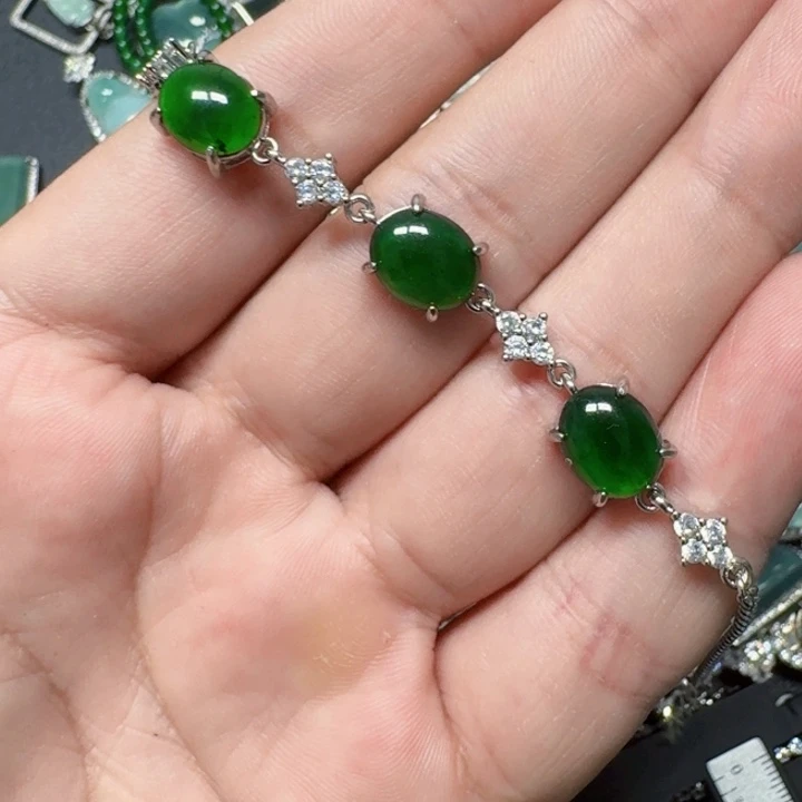 翡翠未镶嵌颈饰天然A货翡翠放漏