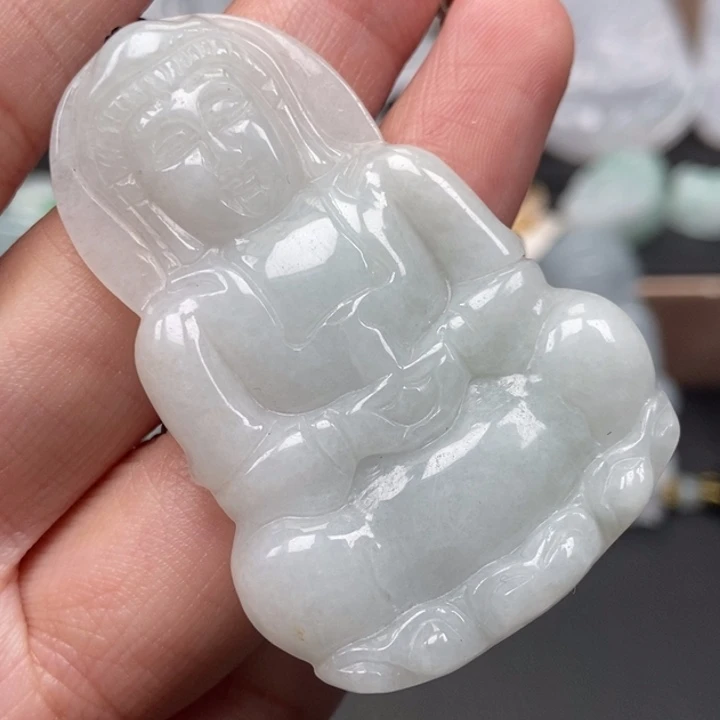翡翠未镶嵌颈饰玉观音