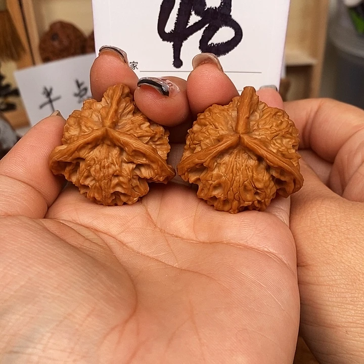 黑***哥桃核吊坠三棱38全品s