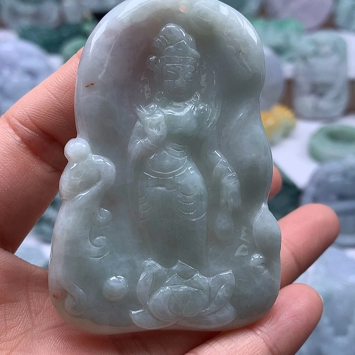 翡翠未镶嵌颈饰观音福利