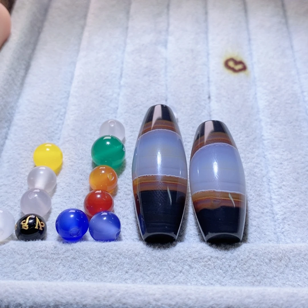 玛瑙/玉髓颈饰未镶嵌嘴***扬