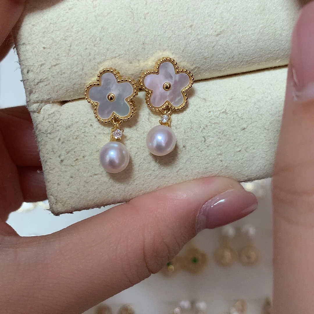 淡水珍珠耳饰合金臻****赵