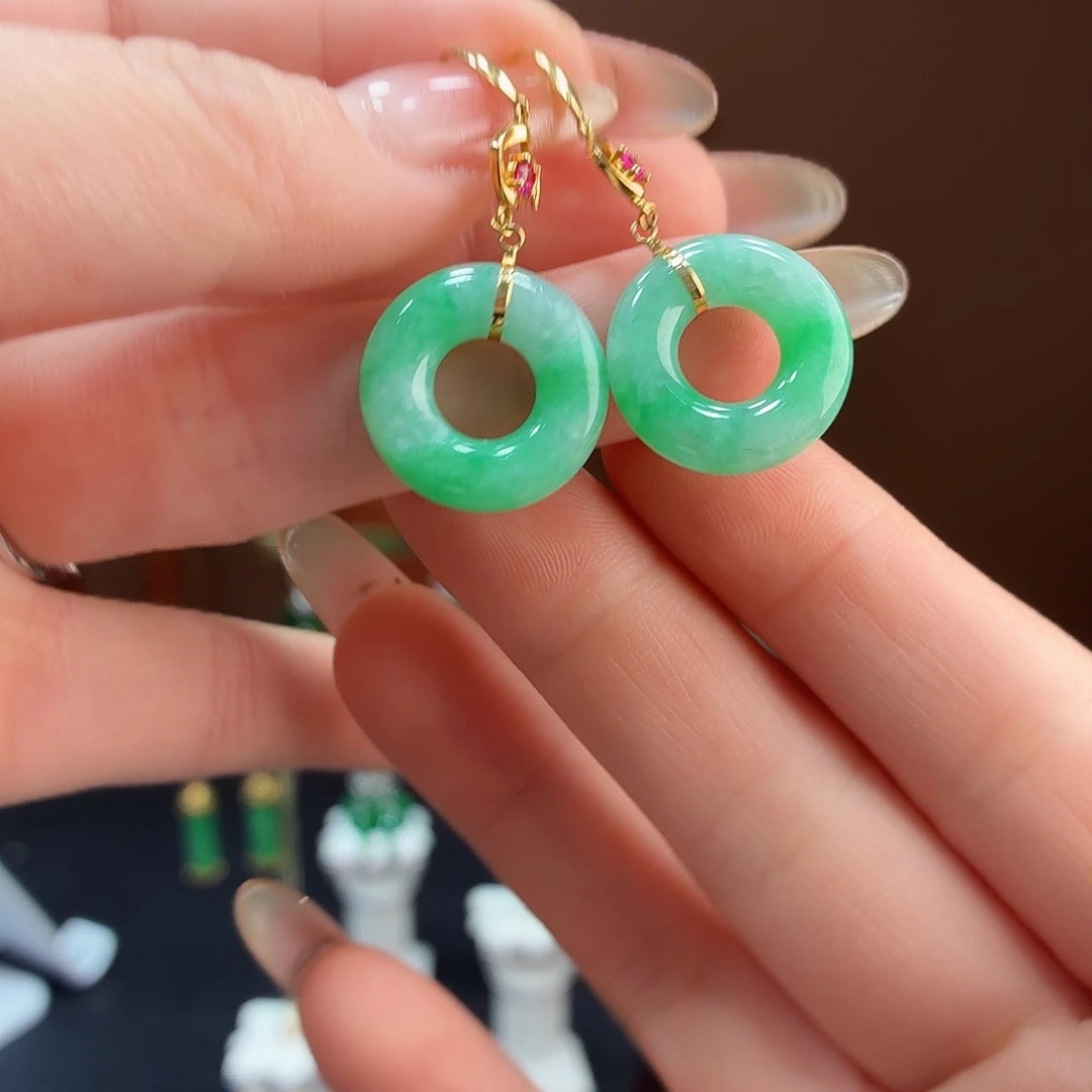 翡翠18K金镶嵌耳饰