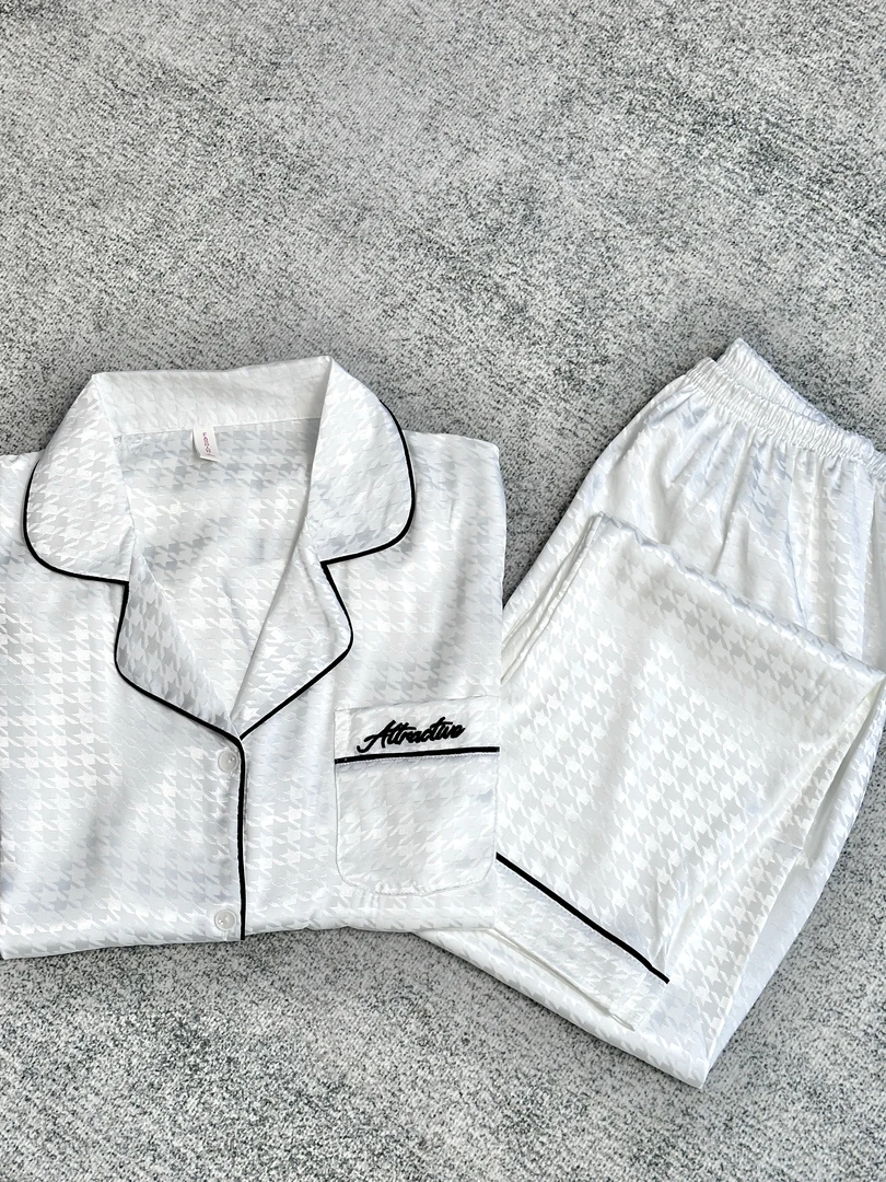 简约休闲2025新款时尚冰丝夏季可外穿短袖长裤舒适冰丝爆款家居服