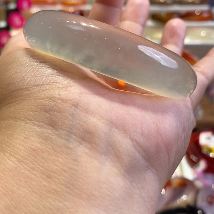 手镯玛瑙/玉髓未镶嵌