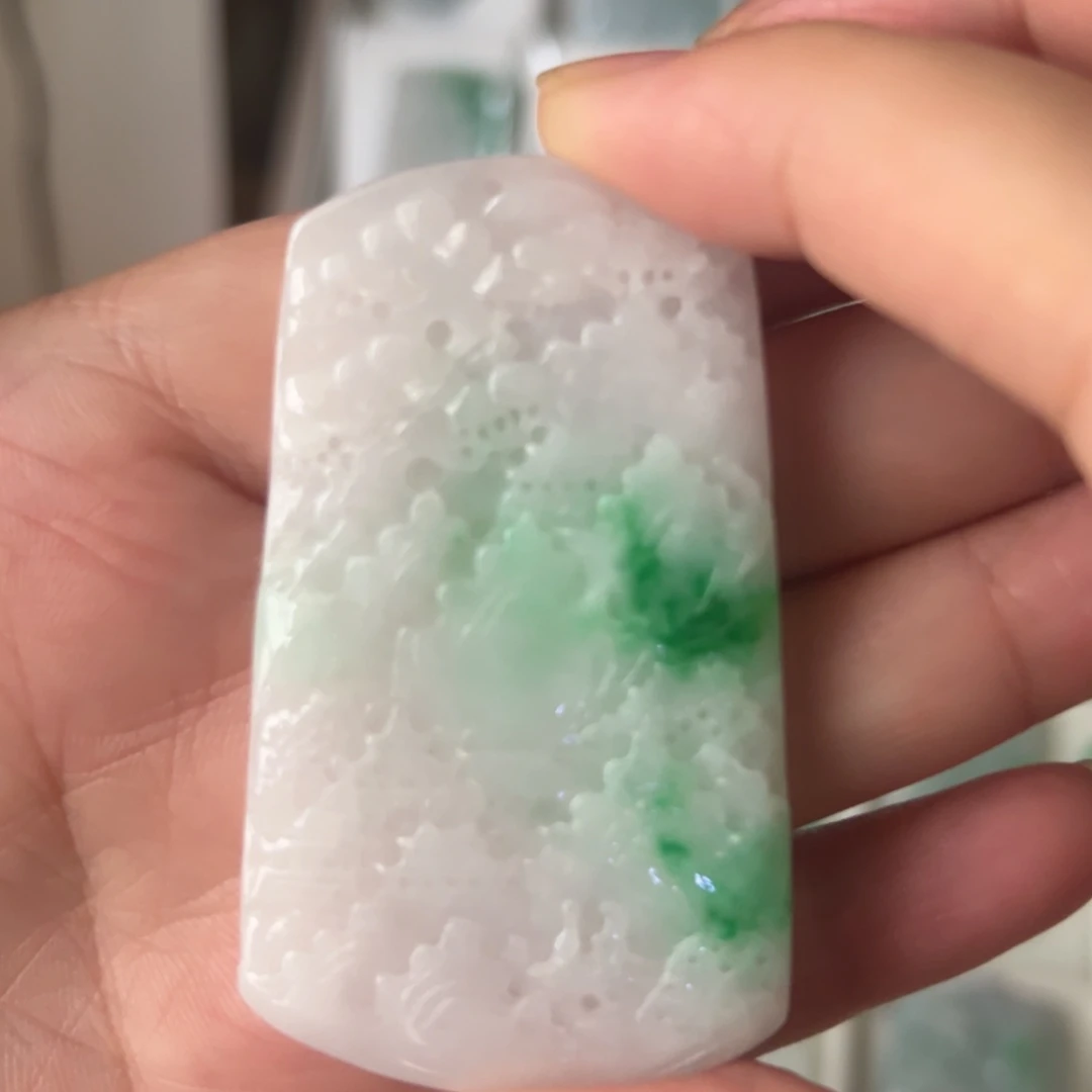 颈饰未镶嵌翡翠山水
