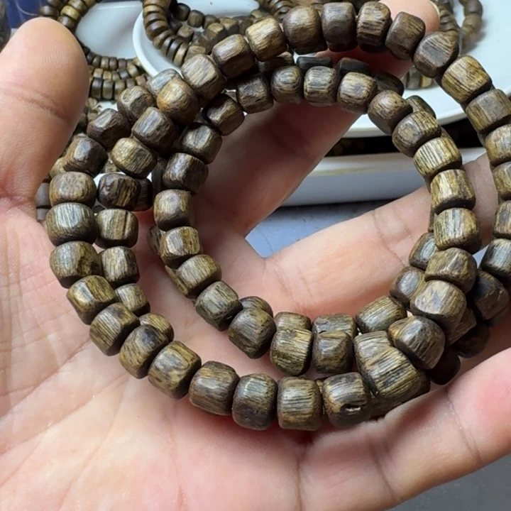 沉香手串d****A张勺子手串29克