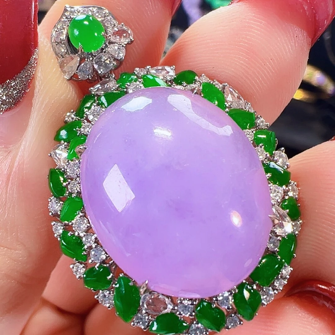 翡翠18K金镶嵌颈饰签收后24小时鉴赏期