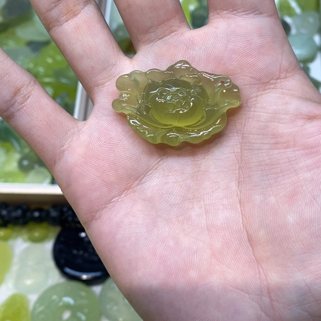 岫玉未镶嵌吊坠(不含链)