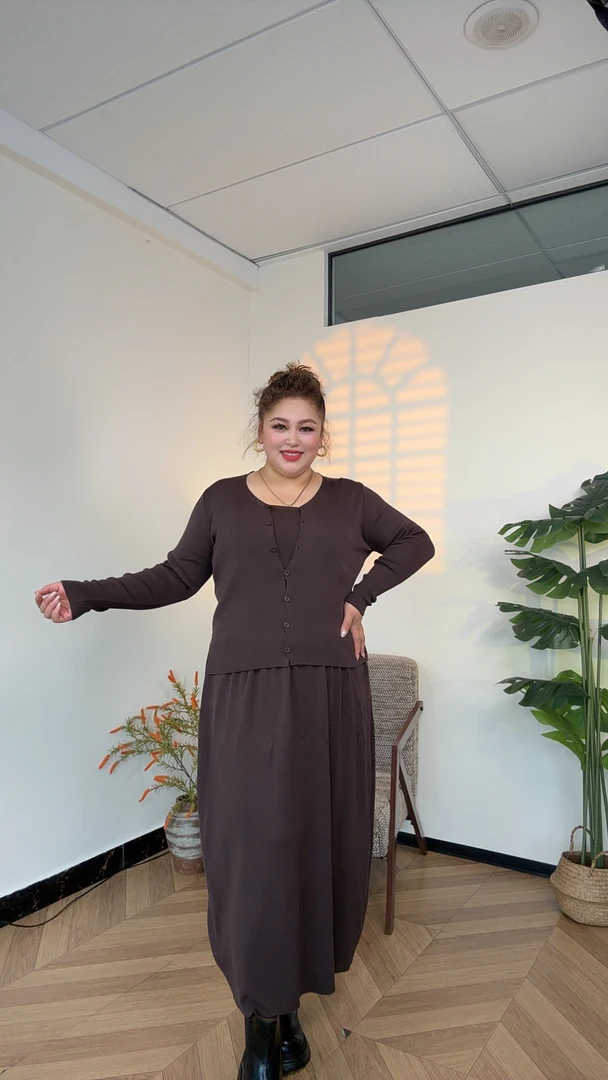 AHLIMA大码女装2025推荐款休闲百搭女士设计感设计师三件套女人味