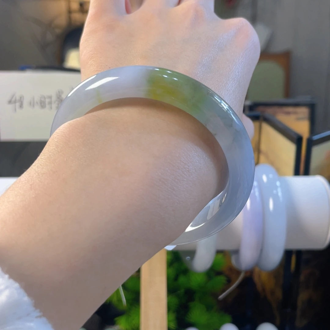 翡翠未镶嵌手镯缅甸缅甸3