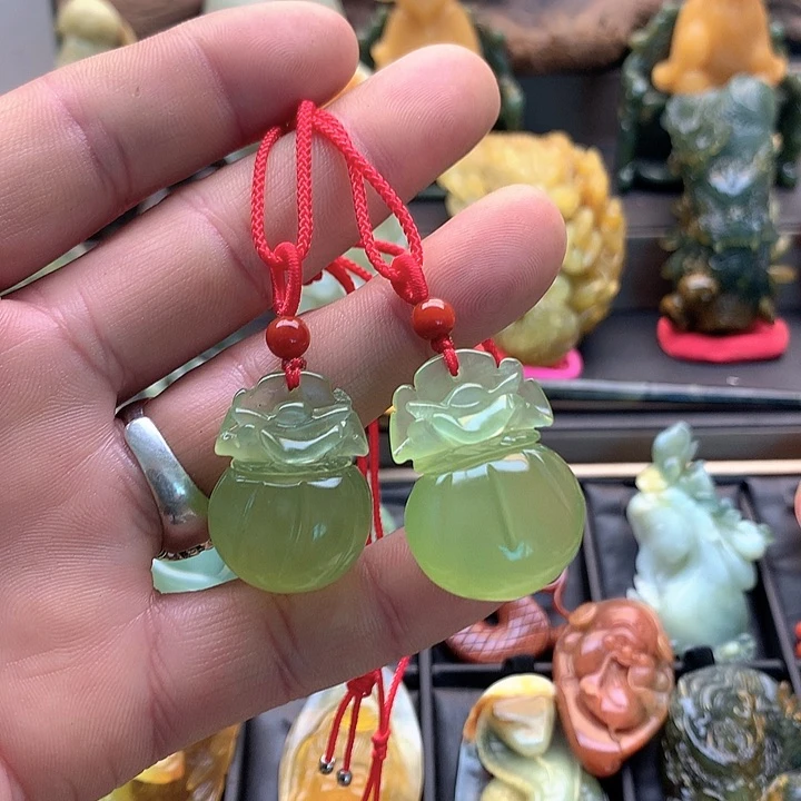 蛇纹石玉福袋钱袋未镶嵌