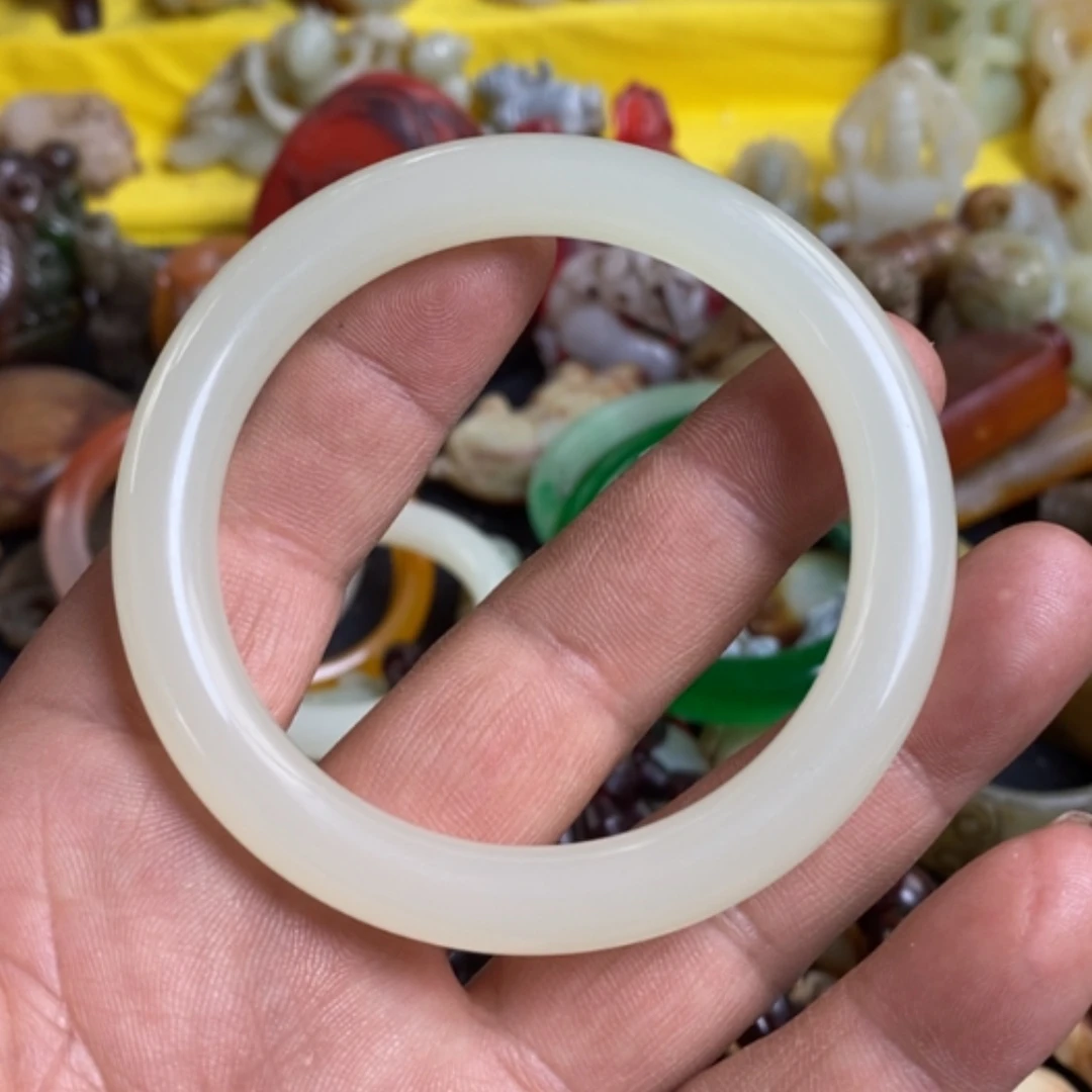 【闪购商品】和田玉（糖玉）颈饰未镶嵌般*