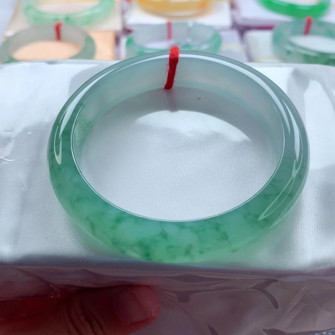 未镶嵌手镯翡翠55.3冰飘花零毛孔毕业底妆A