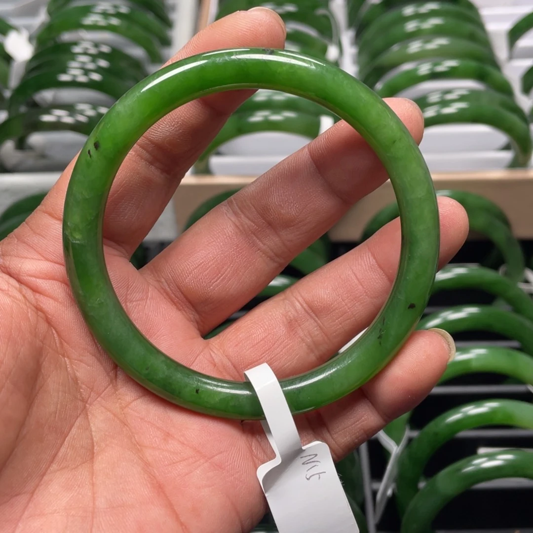 和田玉（碧玉）未镶嵌手镯瑕疵款特漏带裂