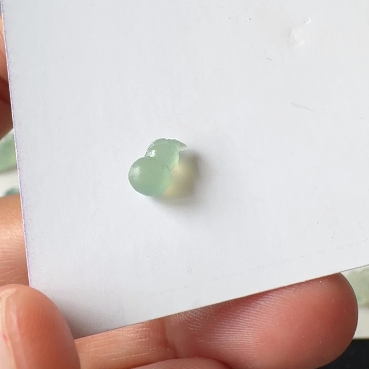 定制翡翠未镶嵌葫芦