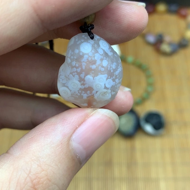 玛瑙/玉髓未镶嵌珠宝半成品