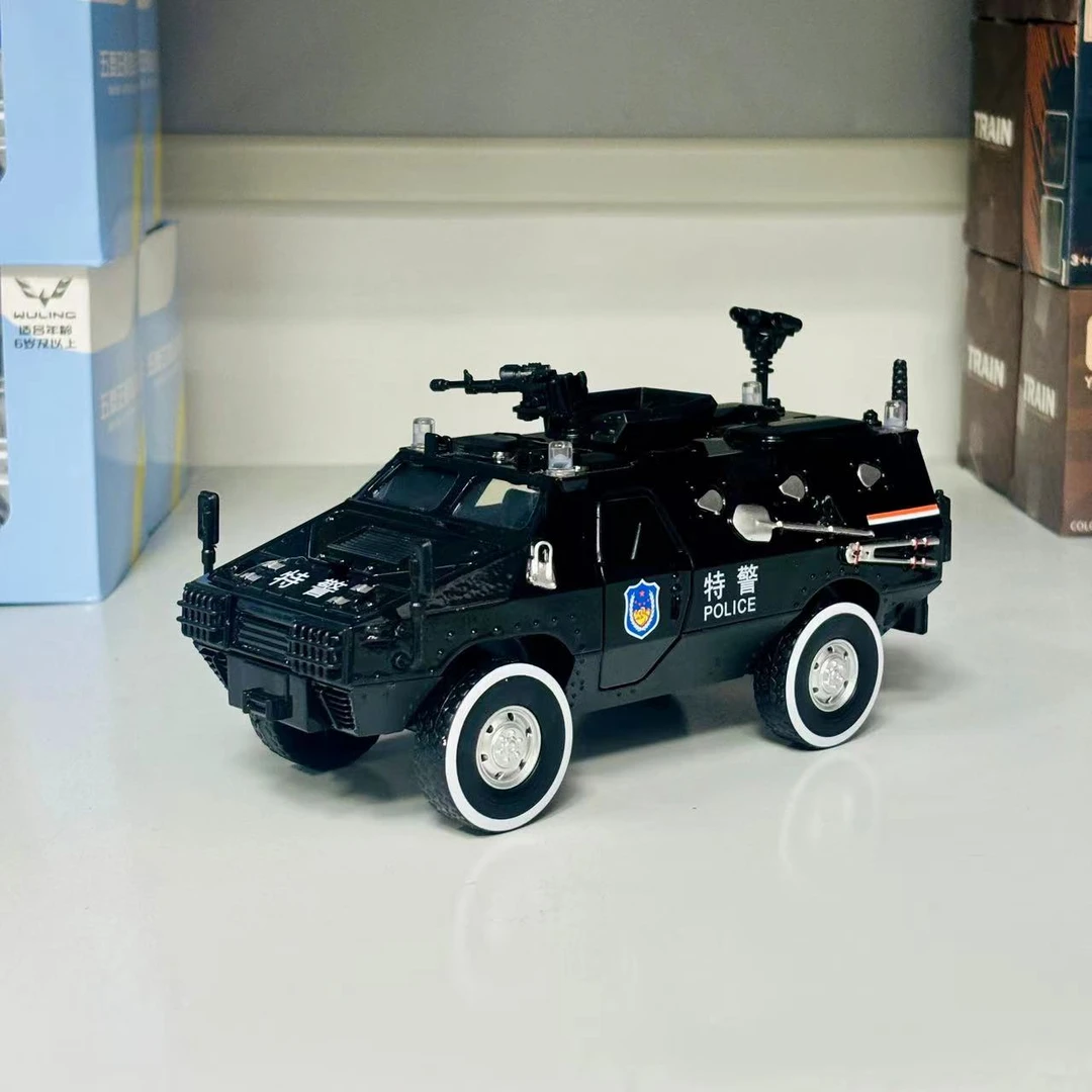 1:28合金声光特警装甲车七开门回力车玩具
