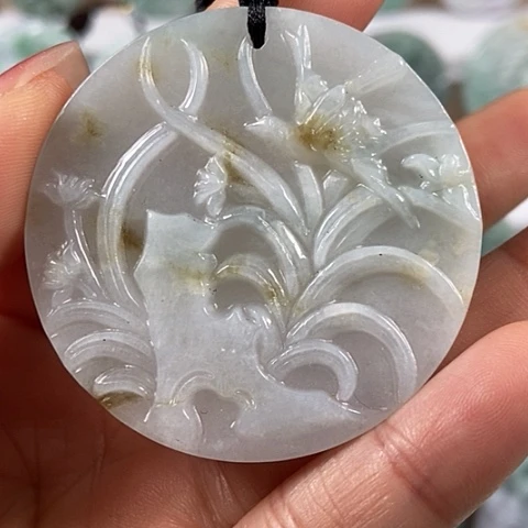 翡翠颈饰未镶嵌节节高升福利洒黄翡福利