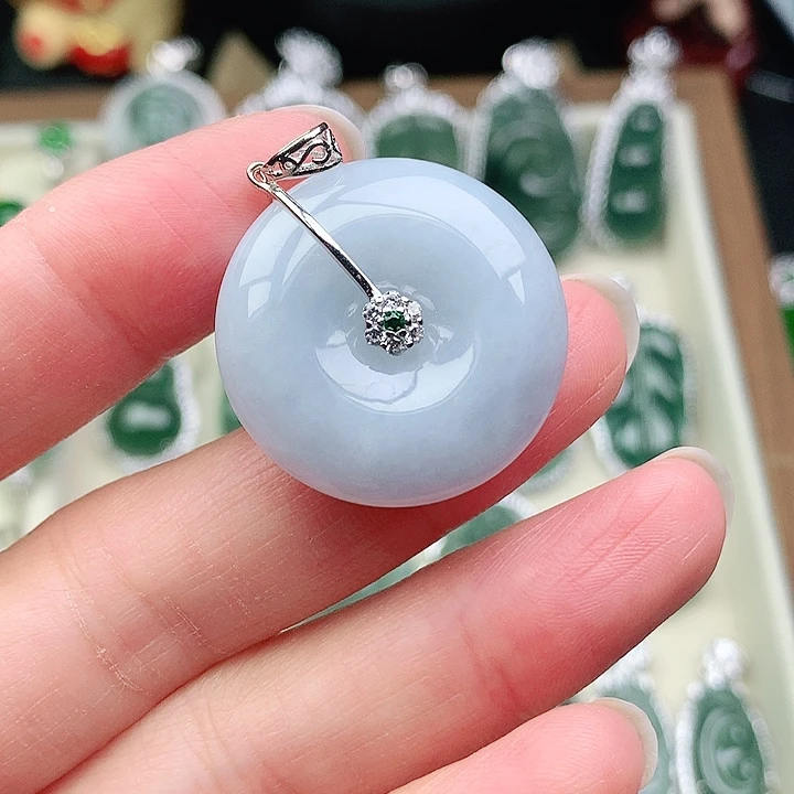 颈饰未镶嵌翡翠吊坠