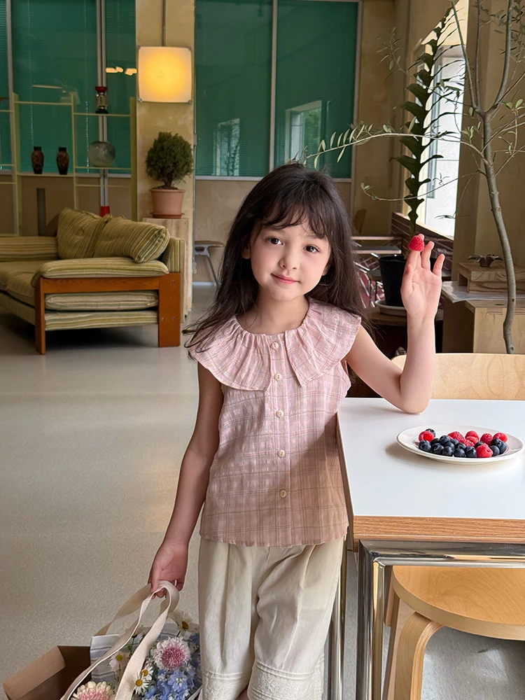 【现货】女童夏季小清新娃娃领背心舒适麻棉格子上衣 25D076