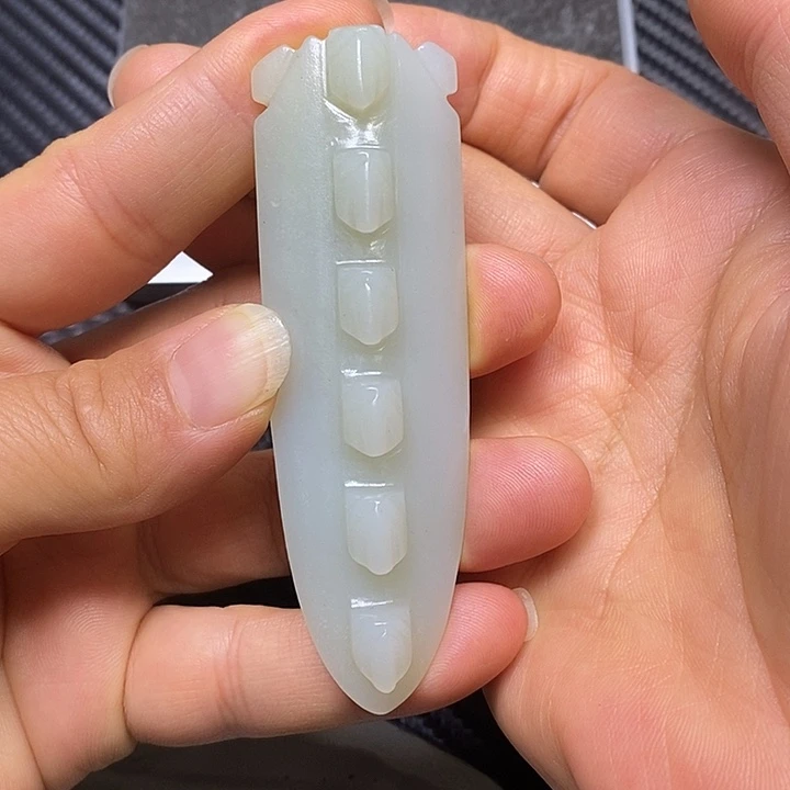 颈饰未镶嵌和田玉宠**惊