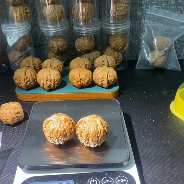 吊坠桃核39000382