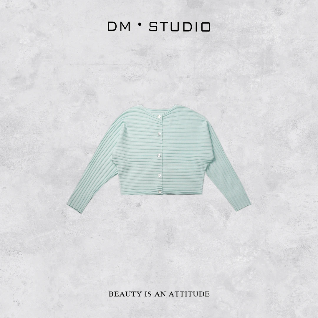 •STUDIO/纯色极简风气质排扣长袖开衫外搭2504WT/08-99071