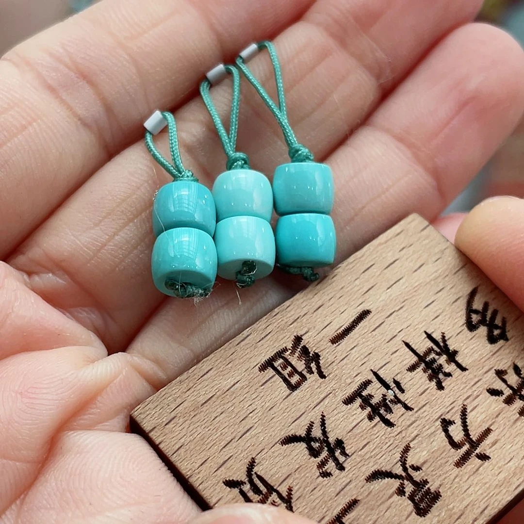 绿松石颈饰未镶嵌