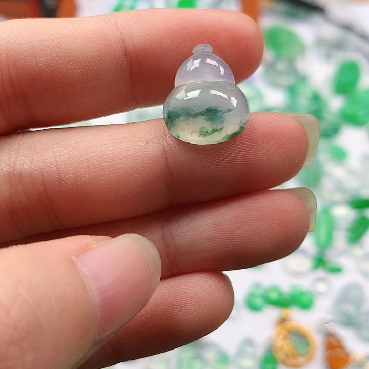 翡翠吊坠(不含链)未镶嵌葫芦