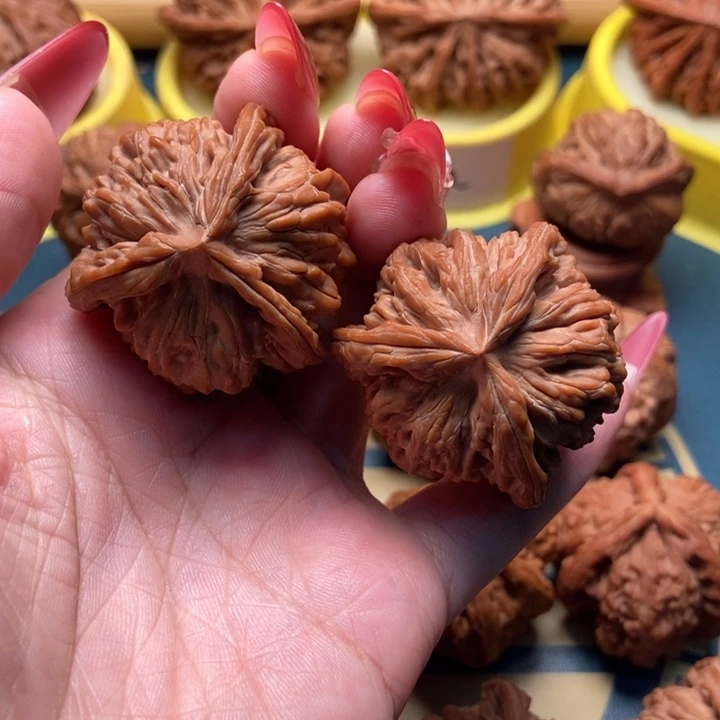 把件文玩核桃四座楼三棱正奔全品 39