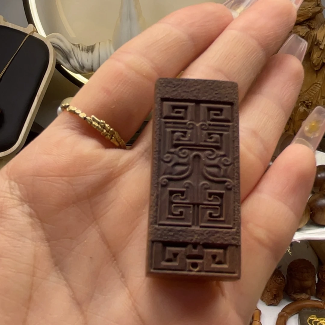 檀香木其他仿古牌