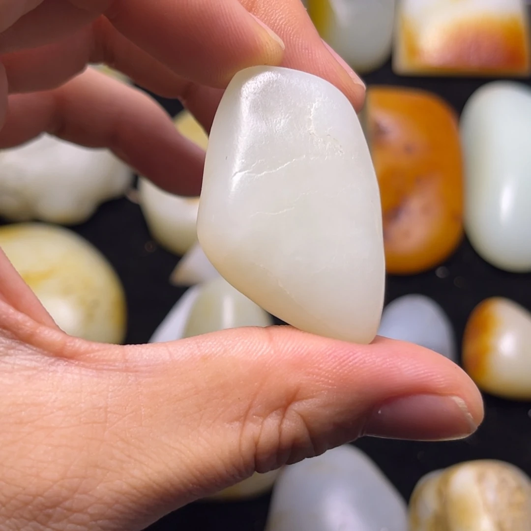 和田玉定制雕刻未镶嵌定制和田玉