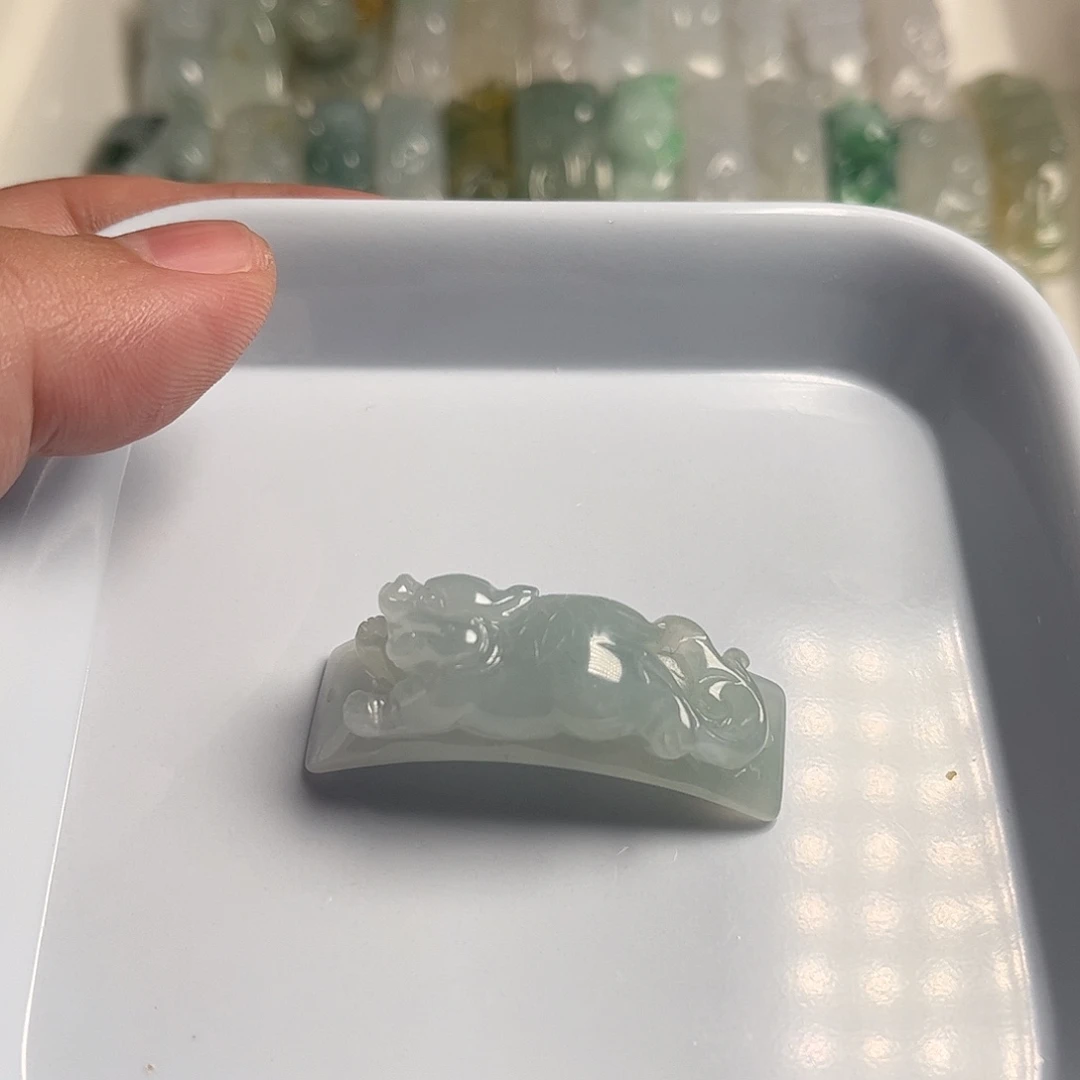 颈饰未镶嵌翡翠天然翡翠