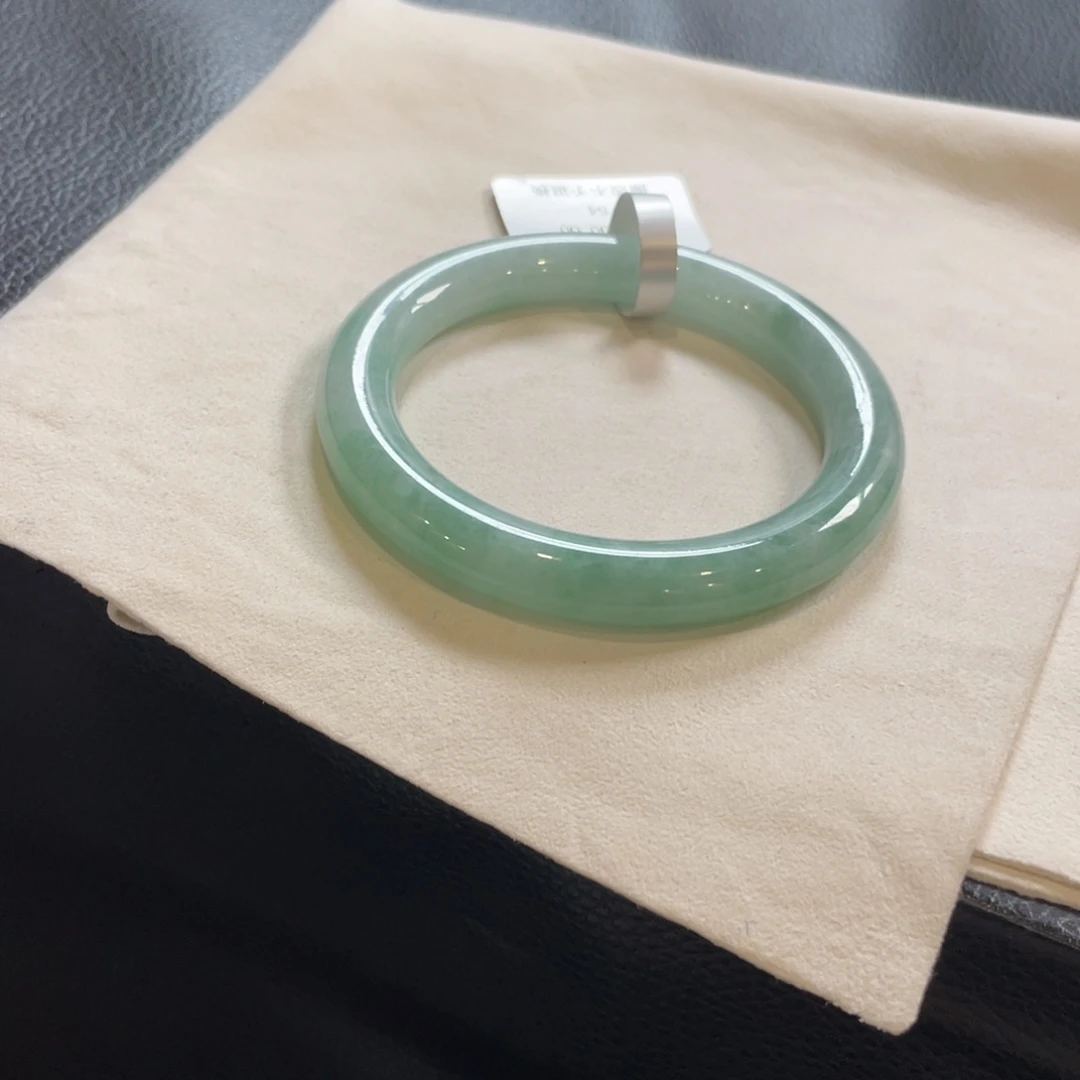 翡翠未镶嵌手镯纹54