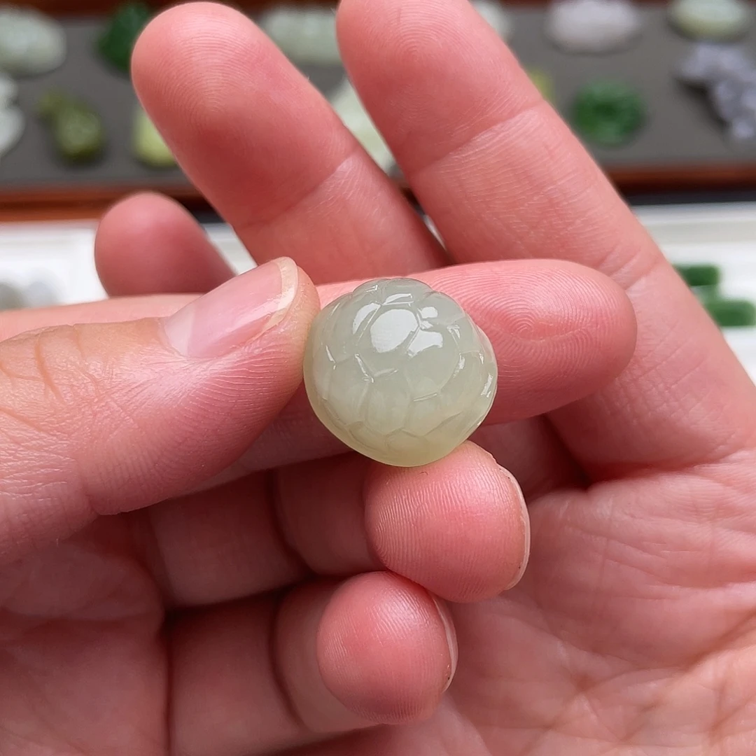 和田玉未镶嵌颈饰富甲小配饰