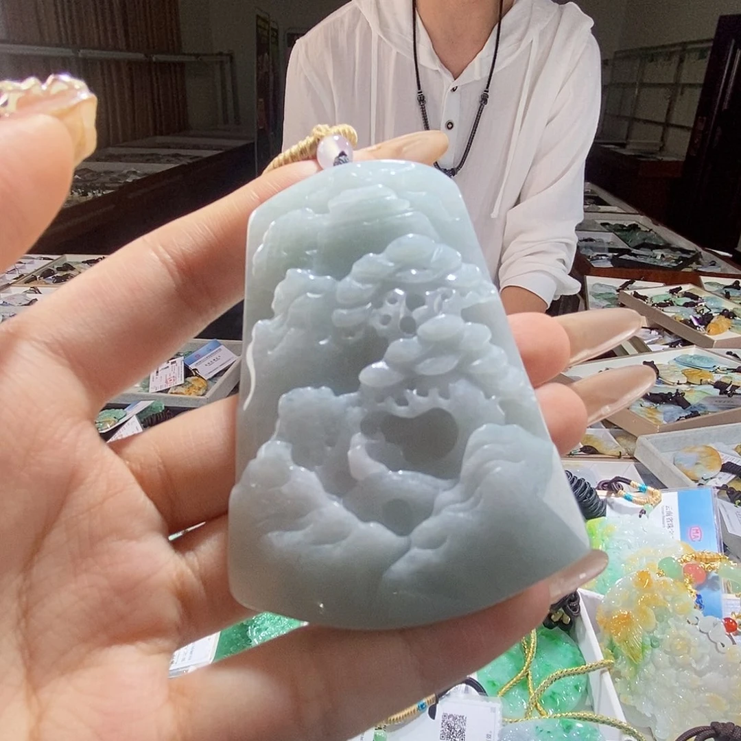 翡翠未镶嵌颈饰翡翠