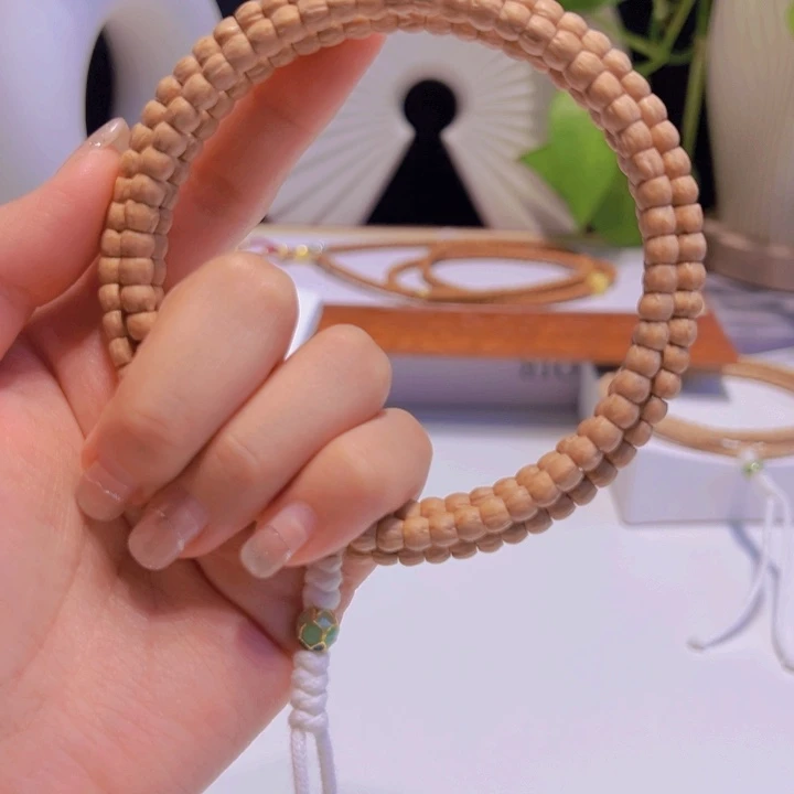 用***7吊坠柏香籽/百香籽