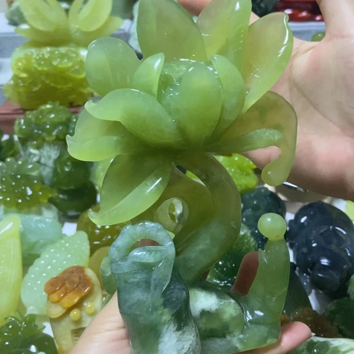 【闪购商品】未镶嵌蛇纹石玉把件穿****期