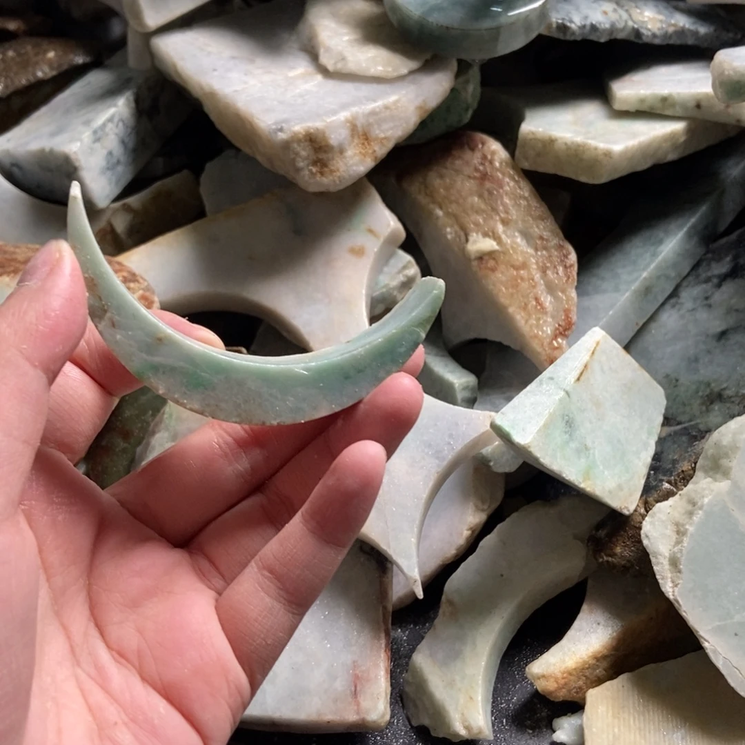 翡翠未镶嵌把件天然