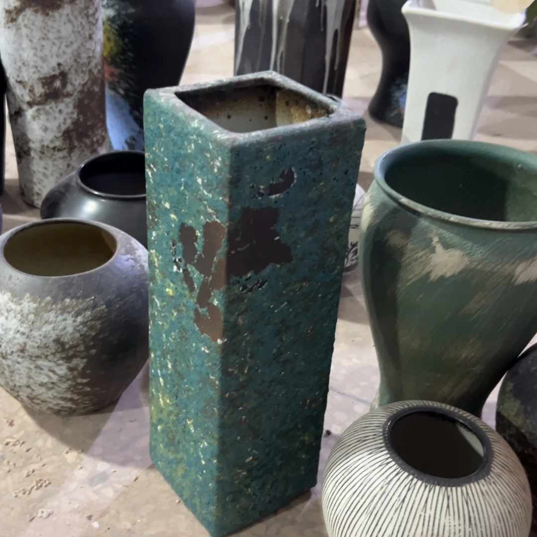 高度36口9有孔瓷器