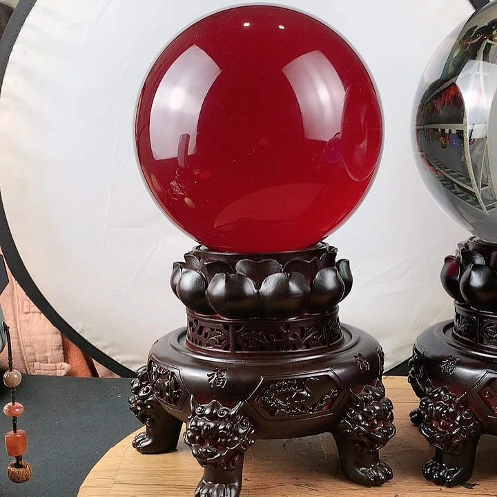 石材红水晶球直径20带高档底座