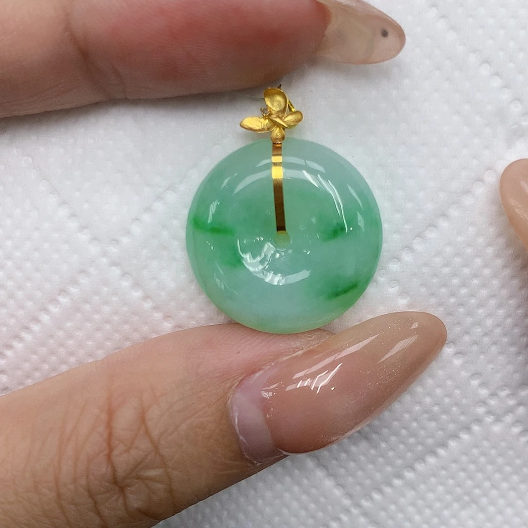 颈饰18K金镶嵌翡翠