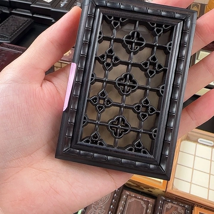 张圣林镂空黄蛉盒