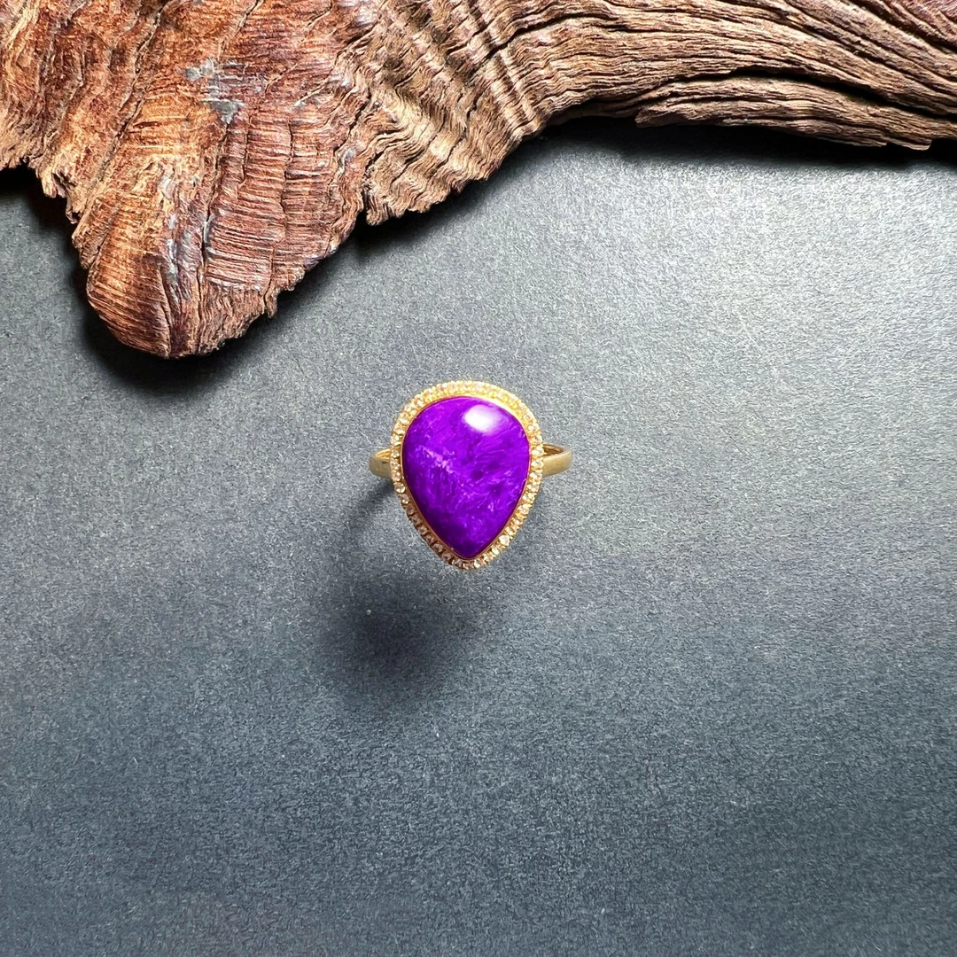 【圣芭黎】天然舒俱来戒指丝绒水滴18K/D1626多样性发一