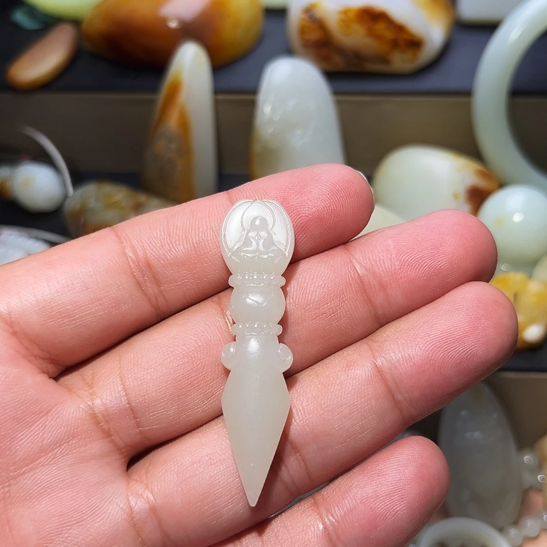 和田玉未镶嵌挂件